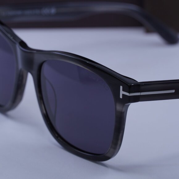 Tom Ford Eric-02 FT0595 20A Square Sunglasses - Grey - Picture 2 of 10